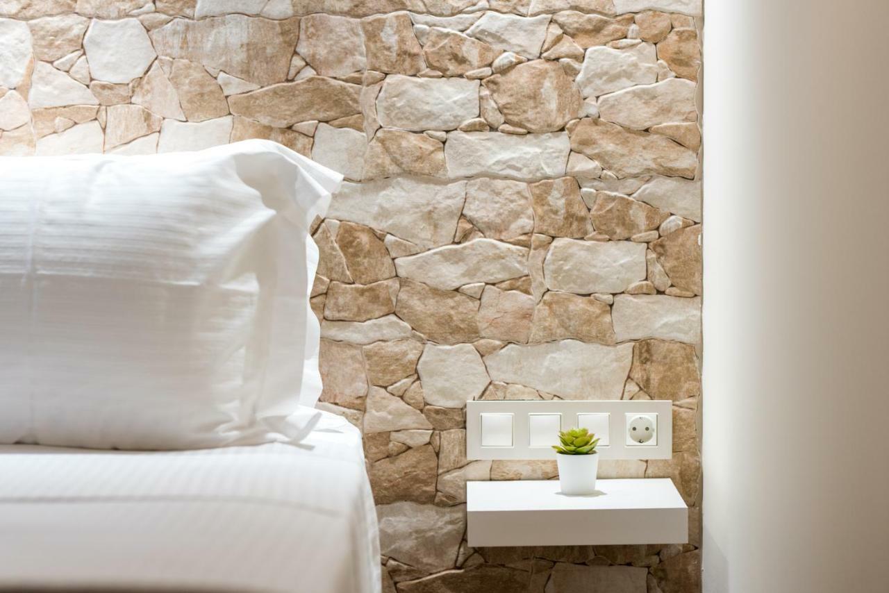 Oinoelia Luxury Suites & Residence Potos Exterior photo
