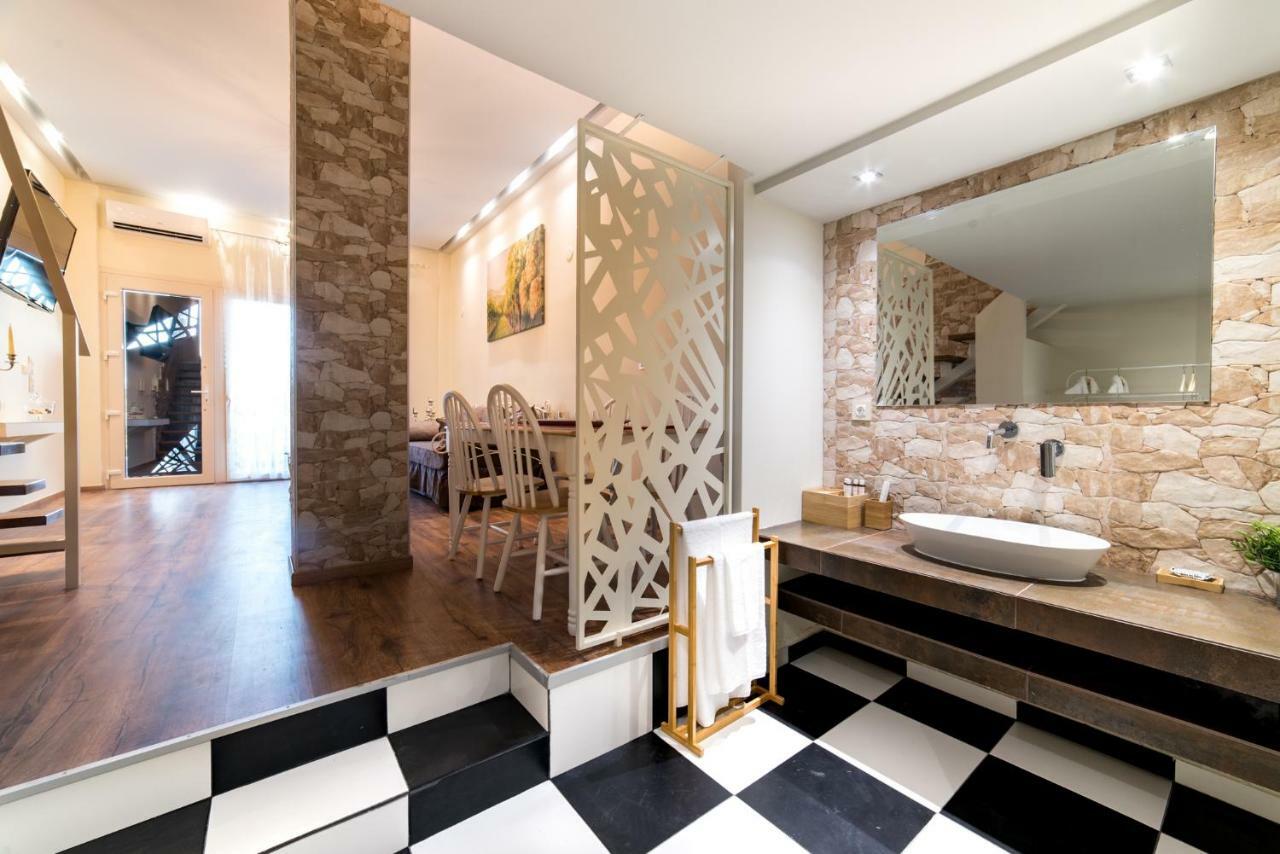 Oinoelia Luxury Suites & Residence Potos Exterior photo