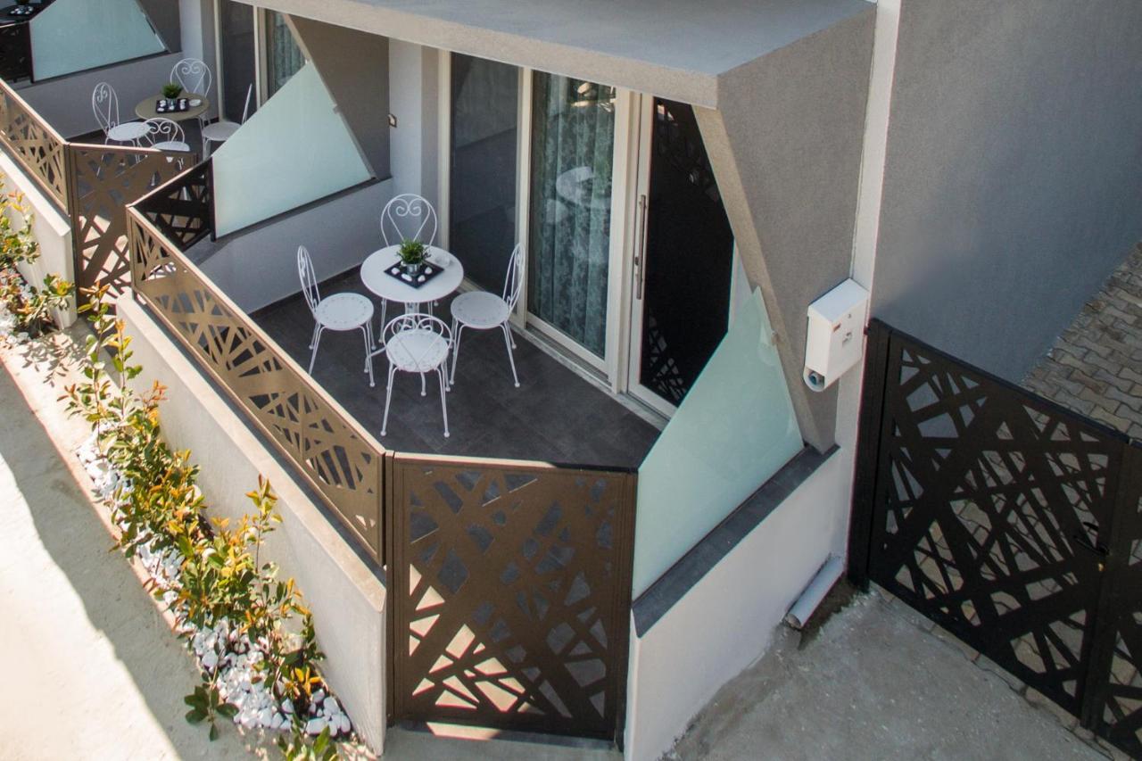 Oinoelia Luxury Suites & Residence Potos Exterior photo